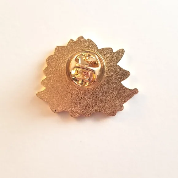 Pink Flower Baby Hedgehog Enamel Pin - Picture 2 of 4